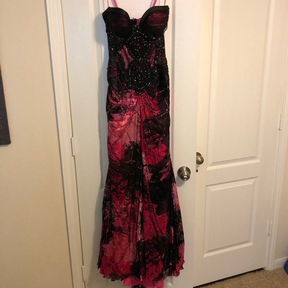 Prom/formal dress - Picture 1 of 5